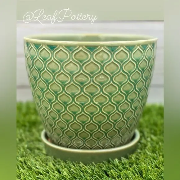 Coral Aqua/Green Ceramic Planter Pot with Saucer Attached - Picture 3 of 8